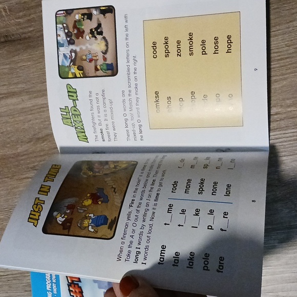 Lego phonics books - Picture 5 of 7